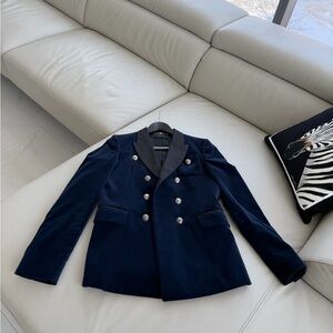 GUCCI…Elegant Blue Velvet Women's Blazer